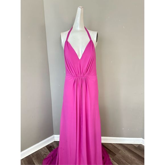 Vera Wang Bride Elodie Trailing Hem Gown - Picture 6 of 11